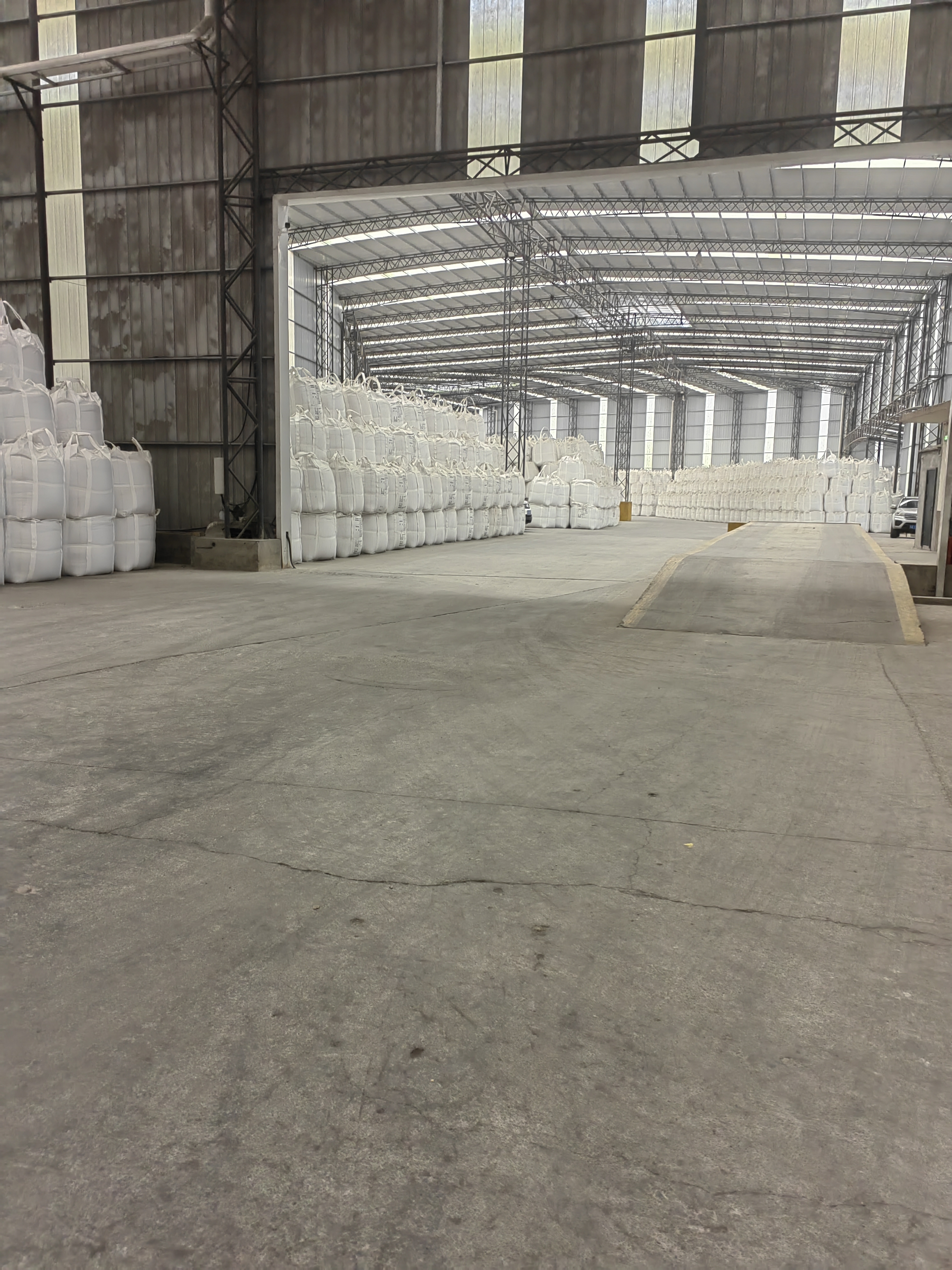 汇砾通成品仓储与批量供应
